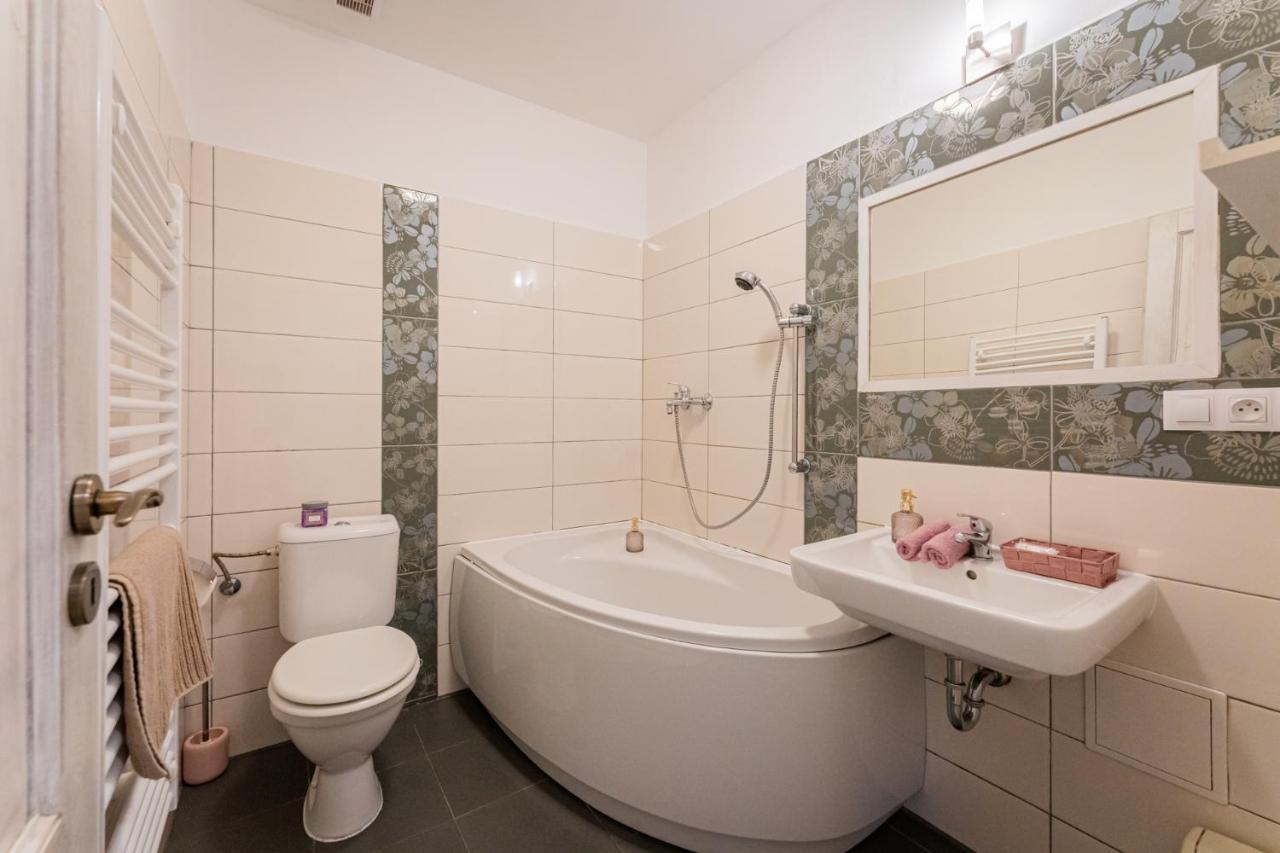 Penzion U Babky Bylinkarky Kutna Hora Bagian luar foto