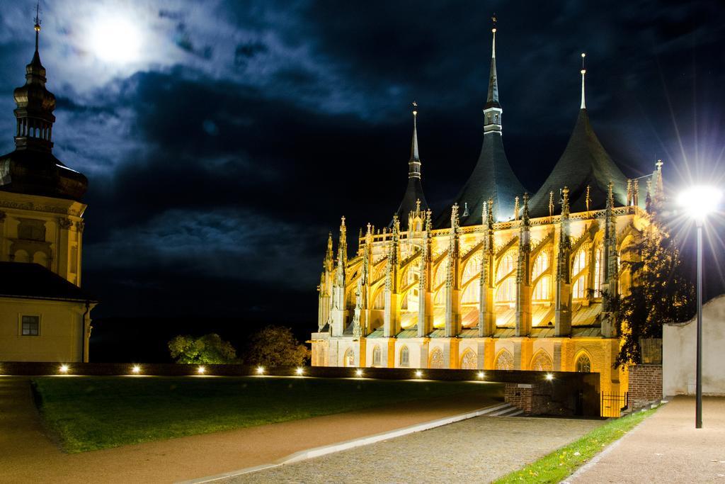 Penzion U Babky Bylinkarky Kutna Hora Bagian luar foto